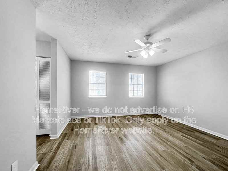 1174 Pin Oak Dr - Photo 7 of 17