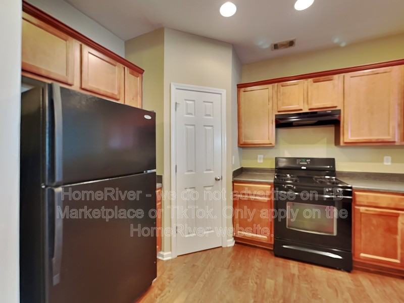 2823 Gower Way - Photo 5 of 25