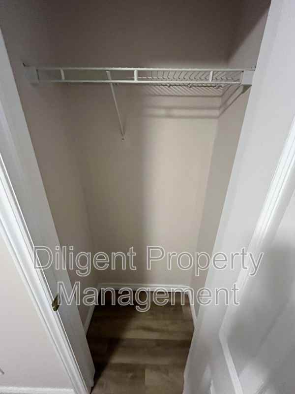 157 Milroy Dr - Photo 4 of 30
