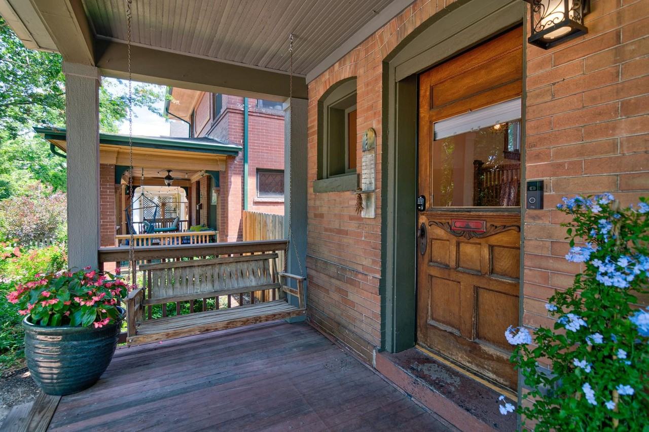 1214 Elizabeth St - Photo 2 of 21