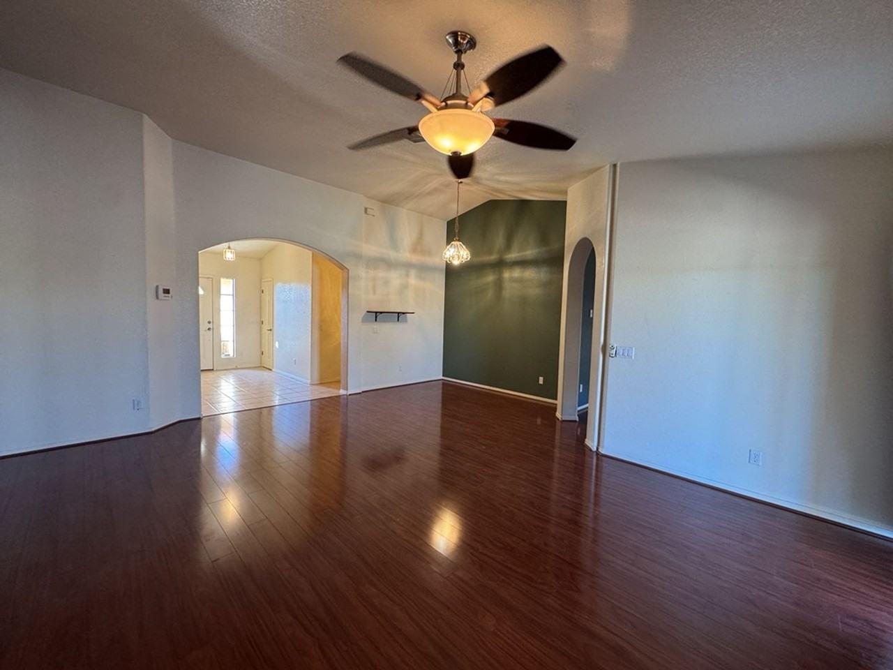2628 Sausalito Ct - Photo 3 of 26