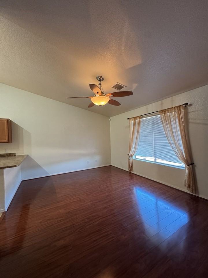 2628 Sausalito Ct - Photo 5 of 26