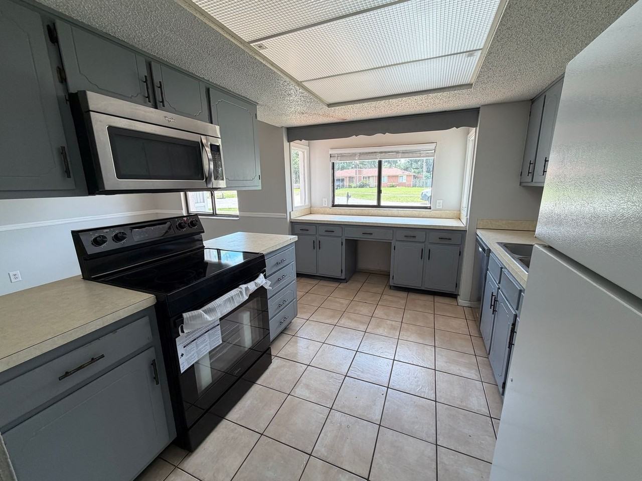 8418 Bottlebrush Ct - Photo 6 of 13