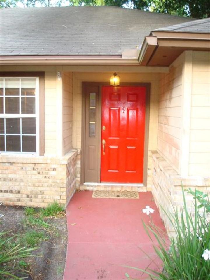 2440 San Sago Ln - Photo 2 of 17