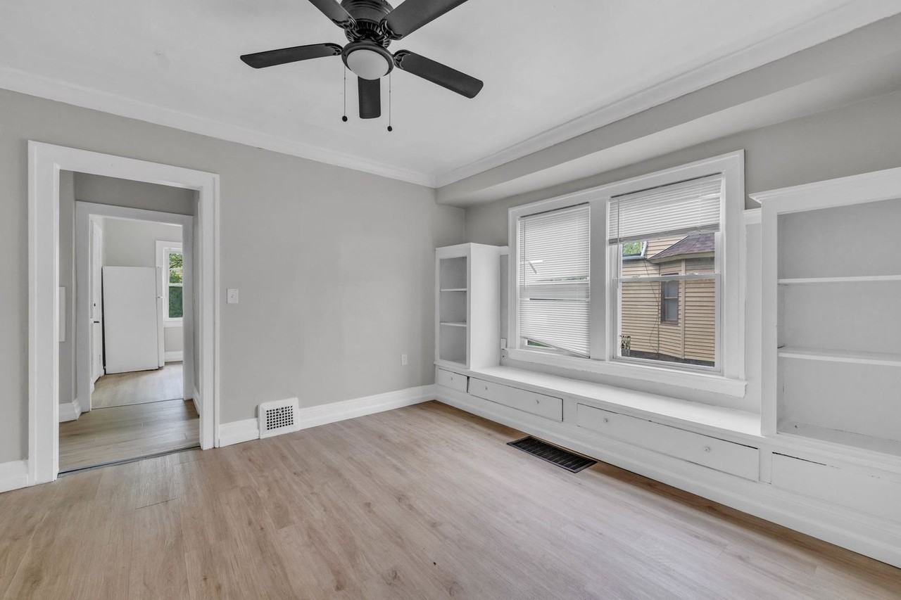 3218 E 117th St - Photo 4 of 14