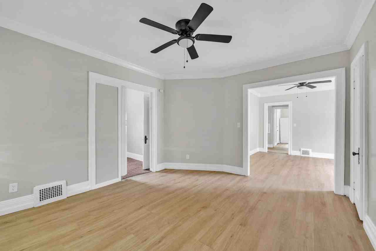 3218 E 117th St - Photo 6 of 14