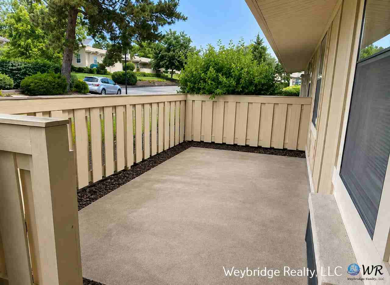 5091 Castlewood Way - Photo 2 of 15