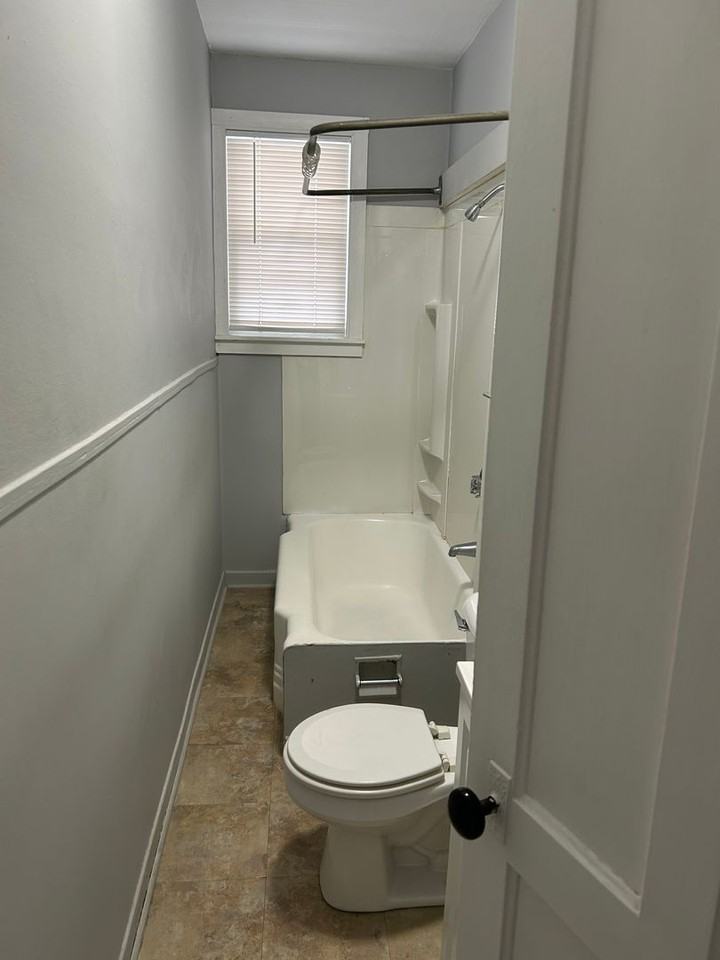 75 Turner Ave - Photo 6 of 13