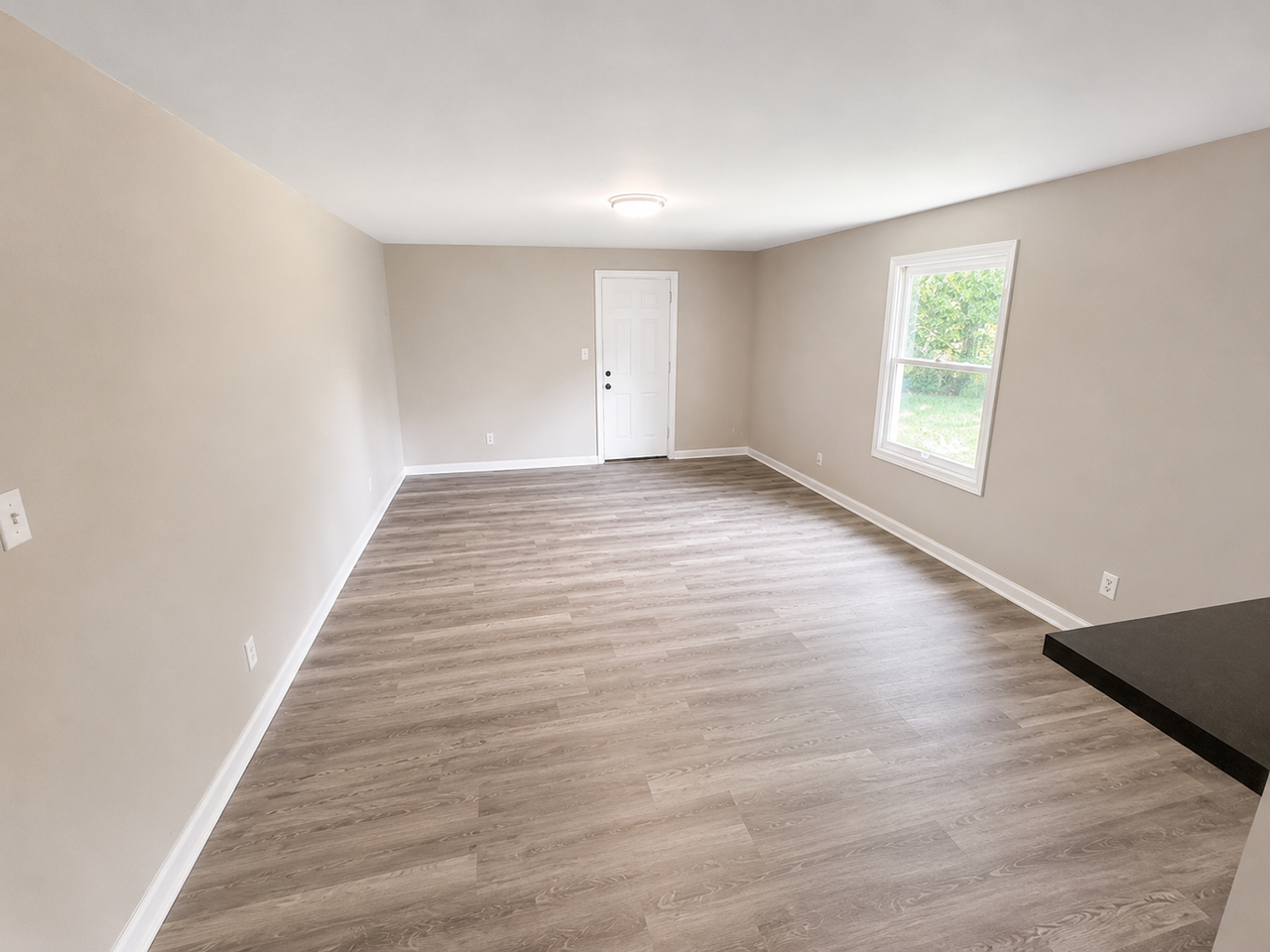 312 Madison Ave - Photo 7 of 11