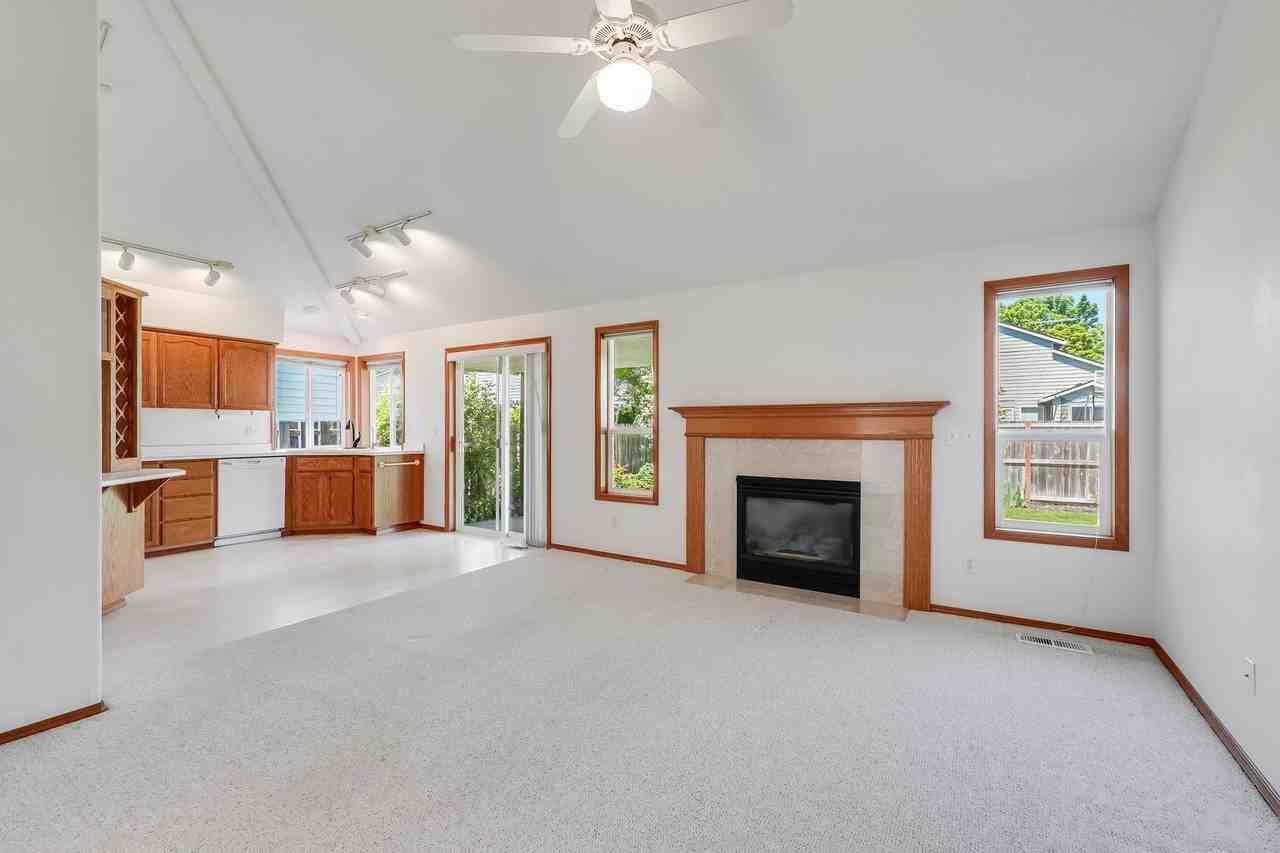 28519 Sw Wagner St - Photo 4 of 13