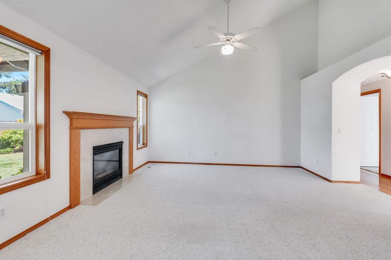 28519 Sw Wagner St - Photo 5 of 13