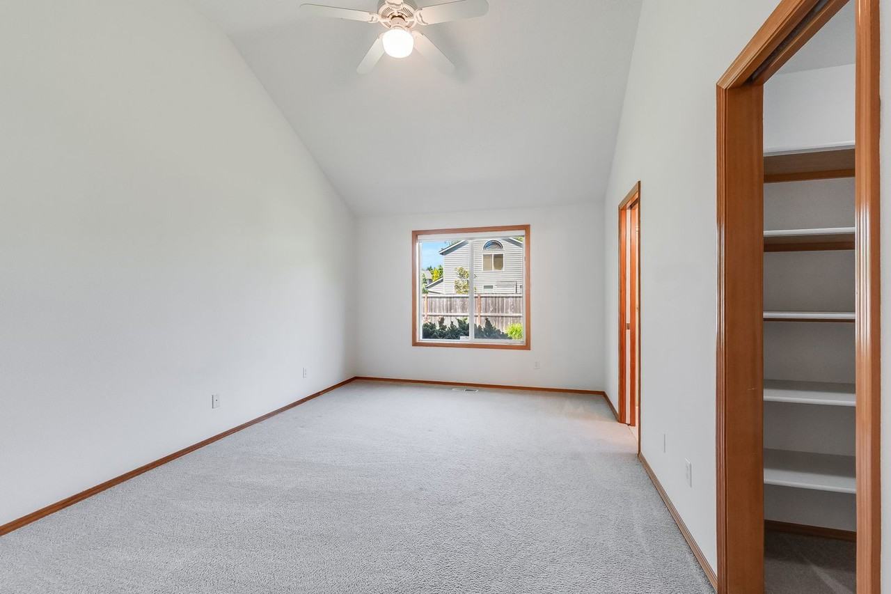 28519 Sw Wagner St - Photo 7 of 13
