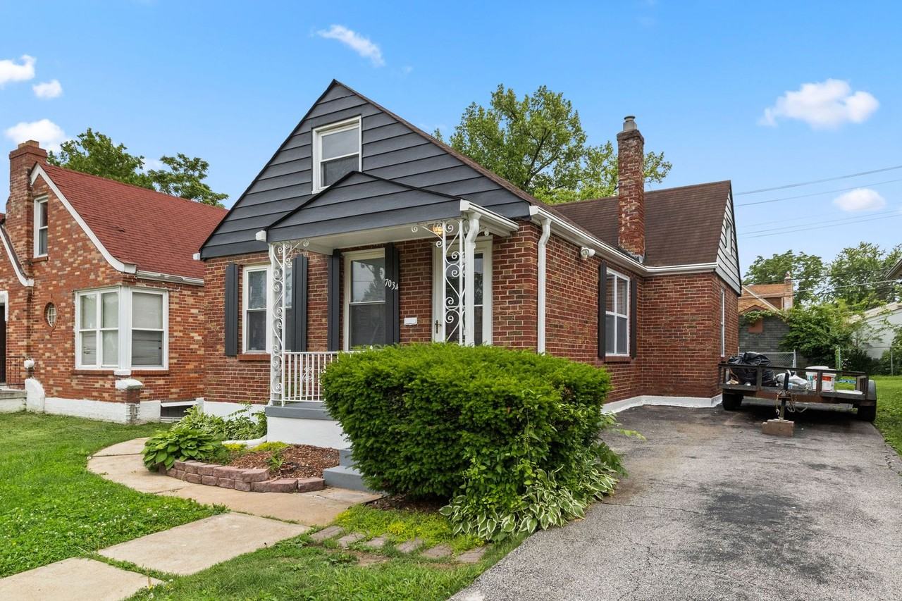 7034 Corbitt Ave - Photo 3 of 21