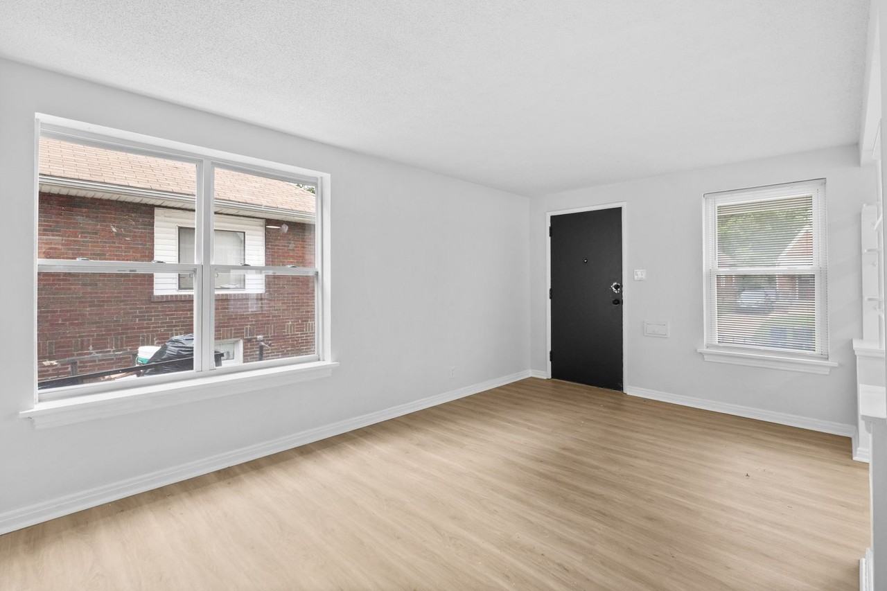 7034 Corbitt Ave - Photo 4 of 21