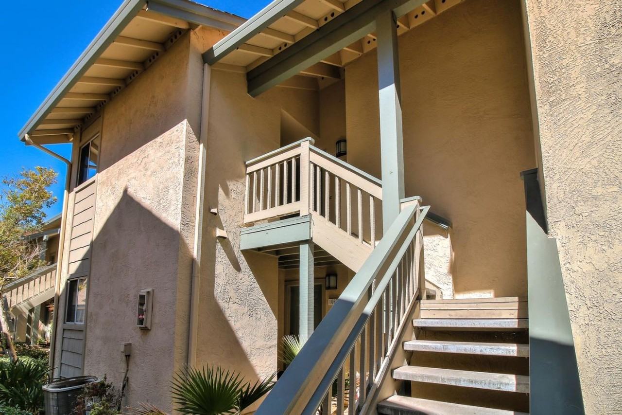 1068 Summershore Ct - Photo 3 of 31