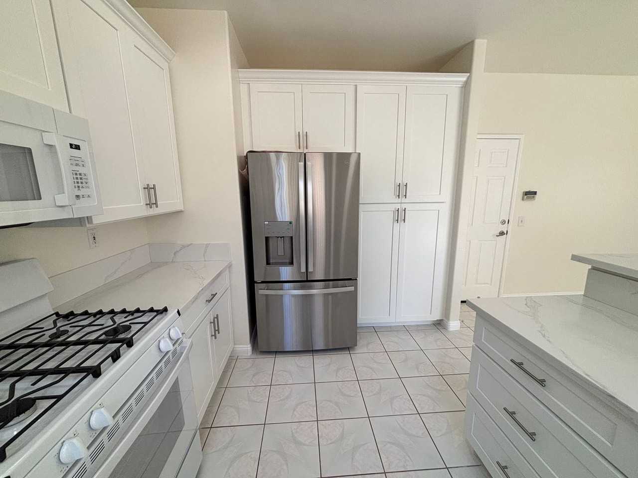 6222 Villa Ryan Ct - Photo 5 of 32