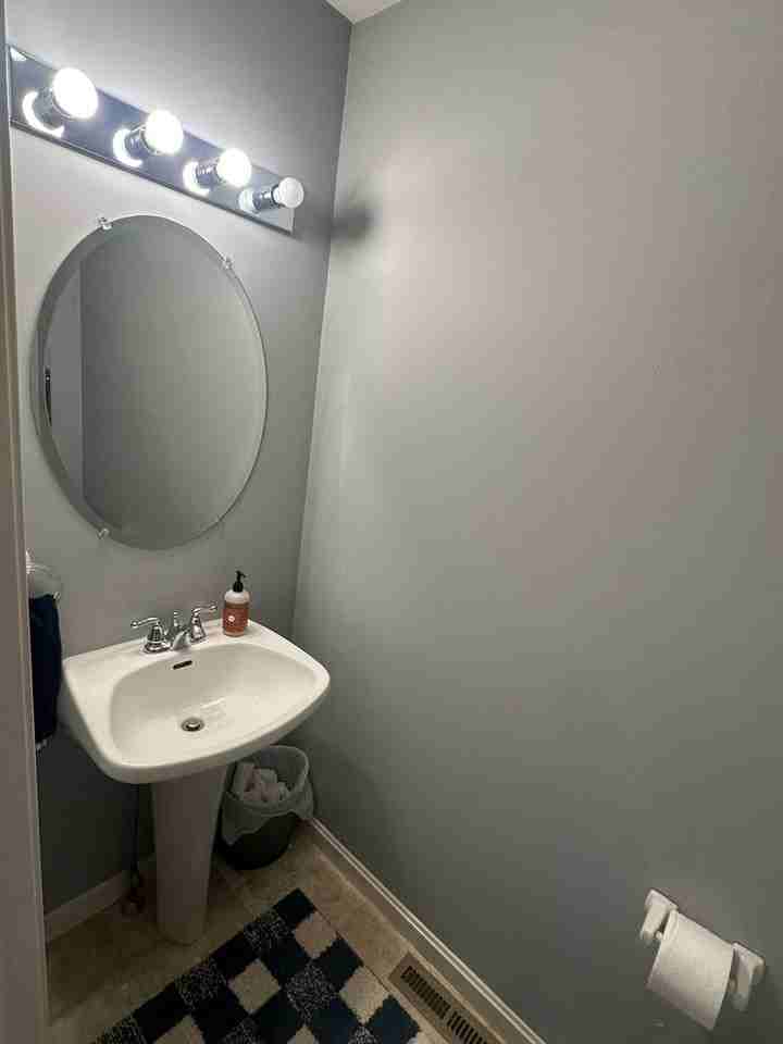 222 Fairway Dr - Photo 7 of 13
