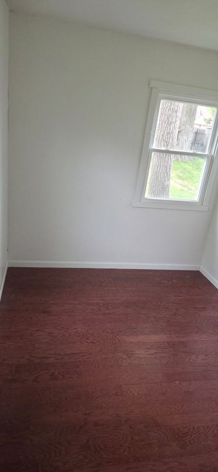 7609 Beech Ave - Photo 5 of 17