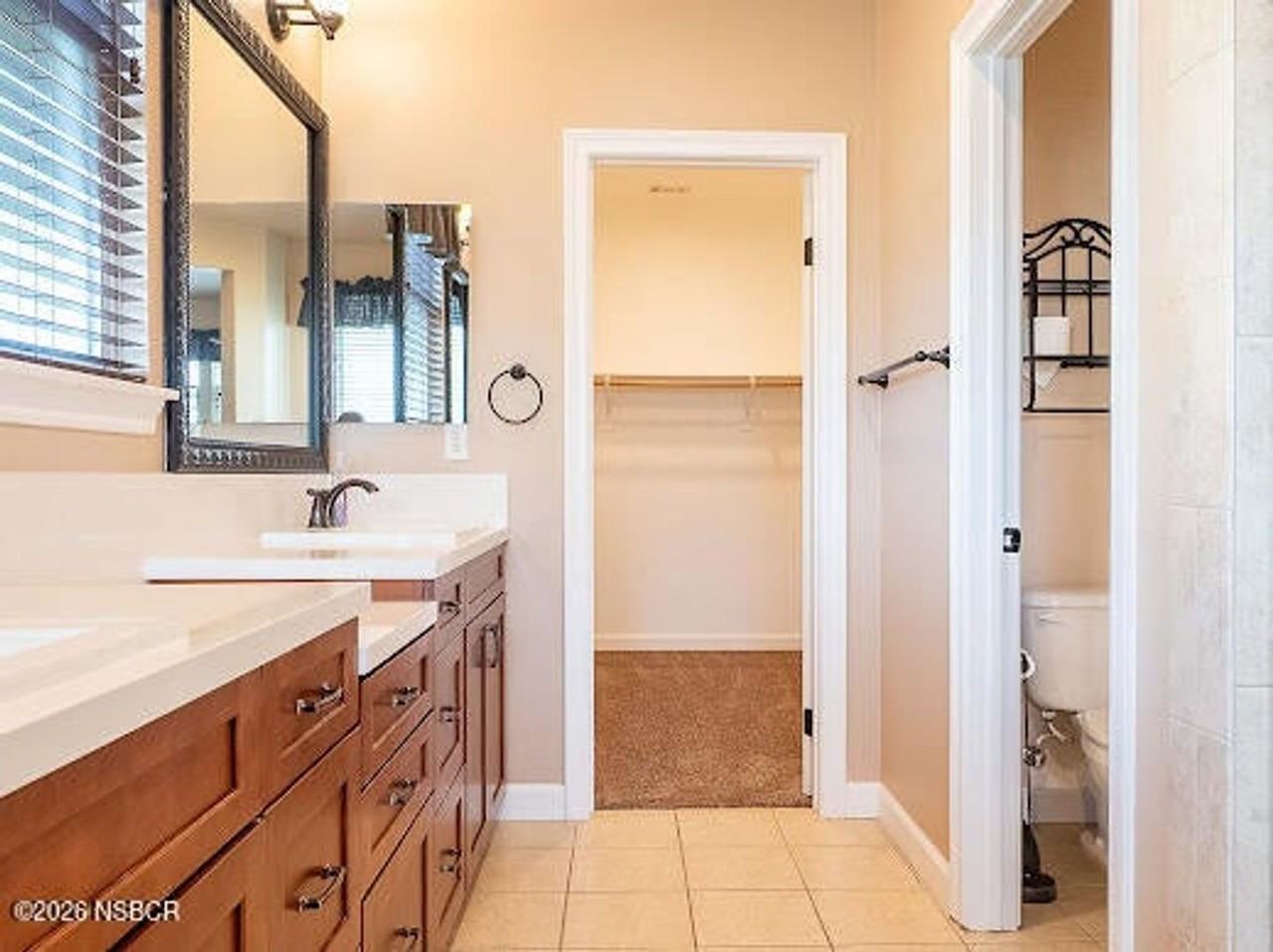549 Palomar Cir - Photo 7 of 21