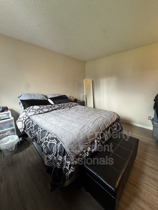 14634-25 Street Nw - Photo 6 of 7
