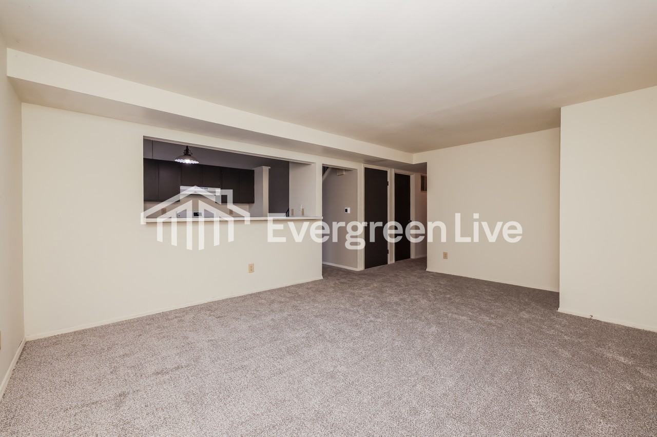 8356 Indian Mound Dr - Photo 5 of 15