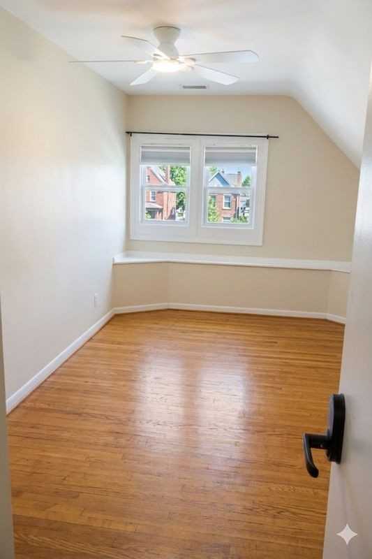 1152 Main St - Photo 3 of 8