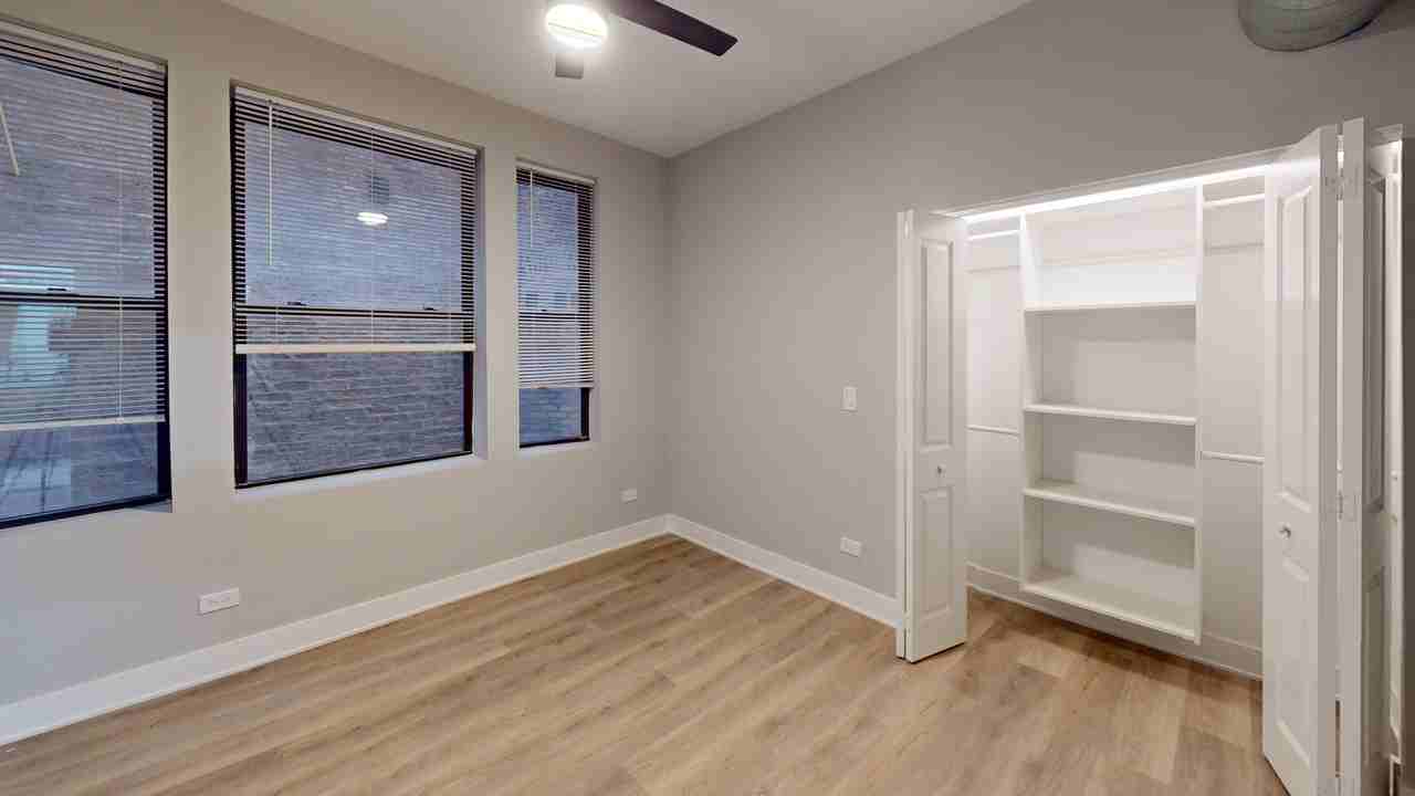 2403 N Kedzie Blvd #3 - Photo 6 of 12