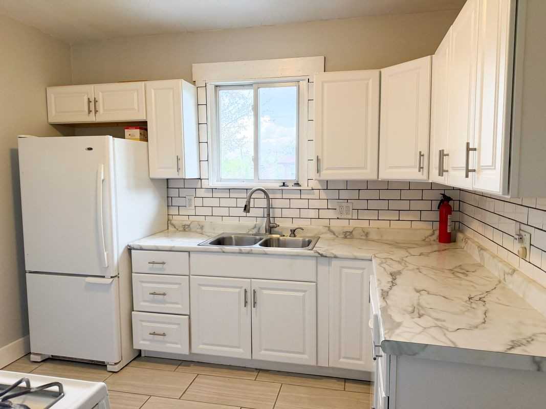 2710 Clements St - Photo 2 of 10
