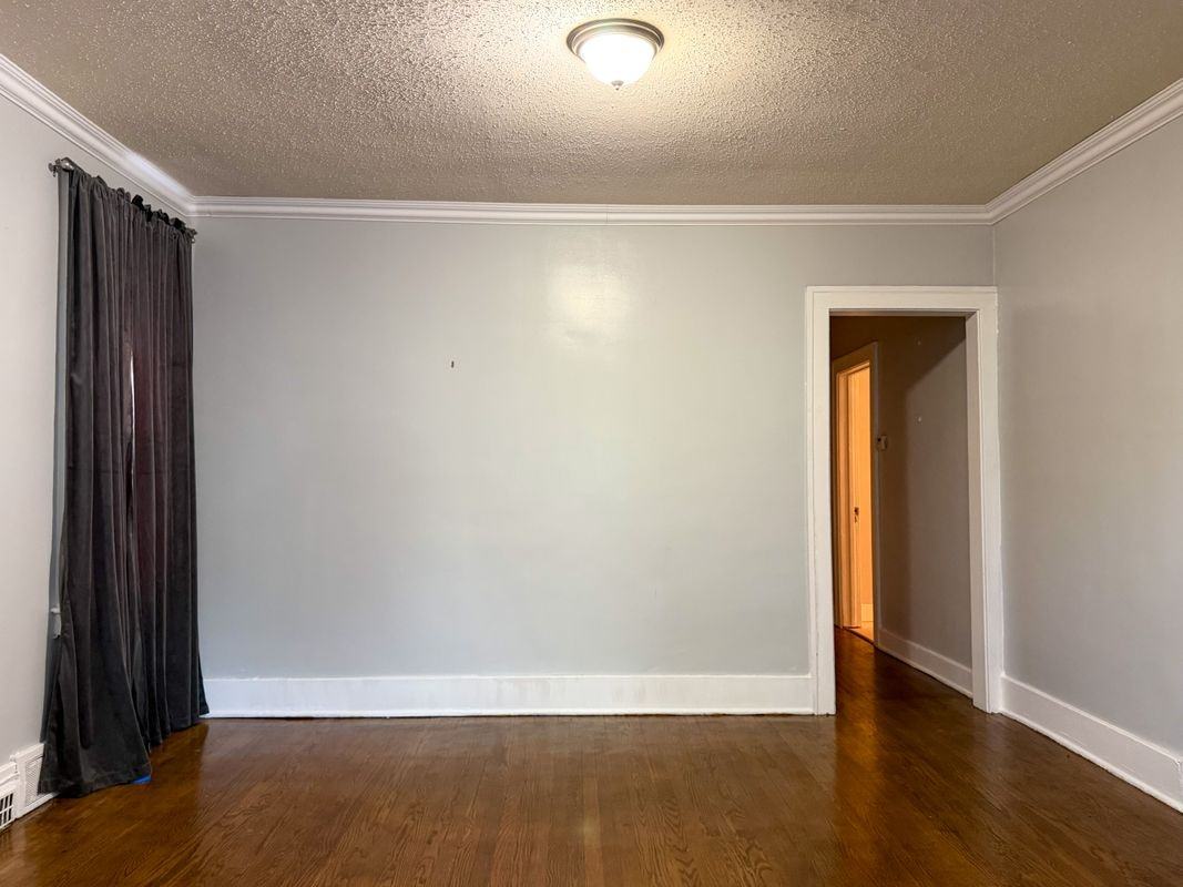 2710 Clements St - Photo 6 of 10