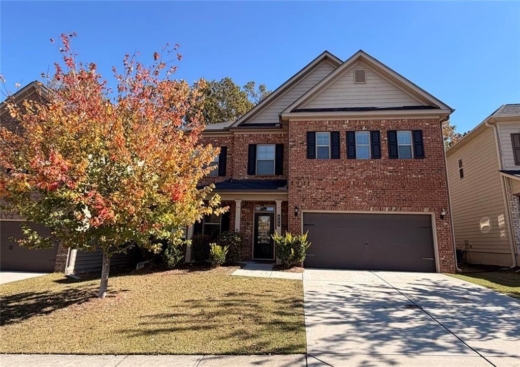 235 Broadmoor Dr - Photo 2 of 20