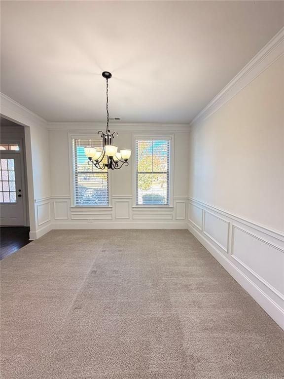 235 Broadmoor Dr - Photo 3 of 20