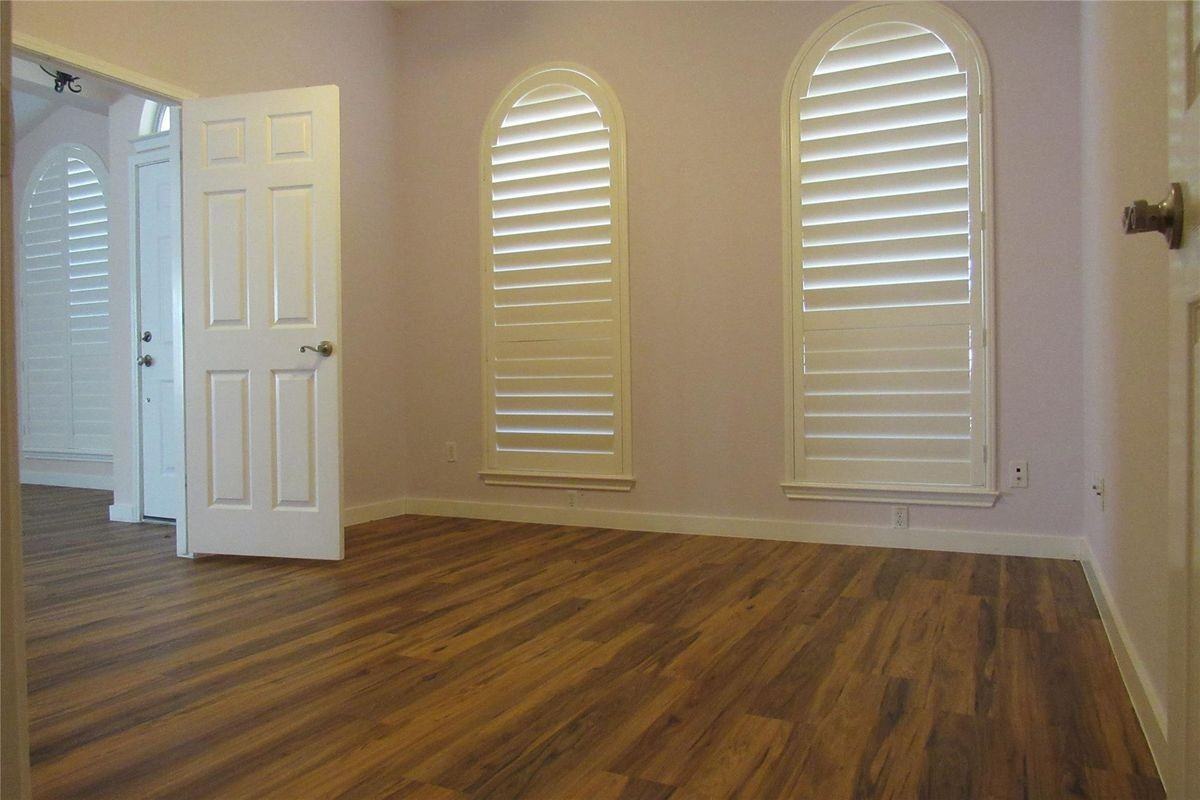 3149 Corrigan Ln - Photo 3 of 5