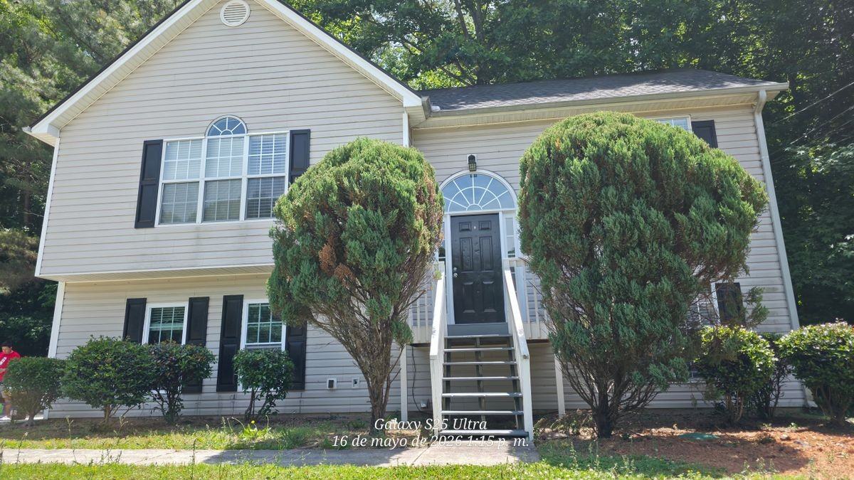 2705 Dacula Cove Cir - Photo 2 of 22