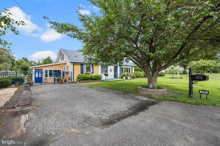 1256 Gibbsboro Rd - Photo 2 of 14