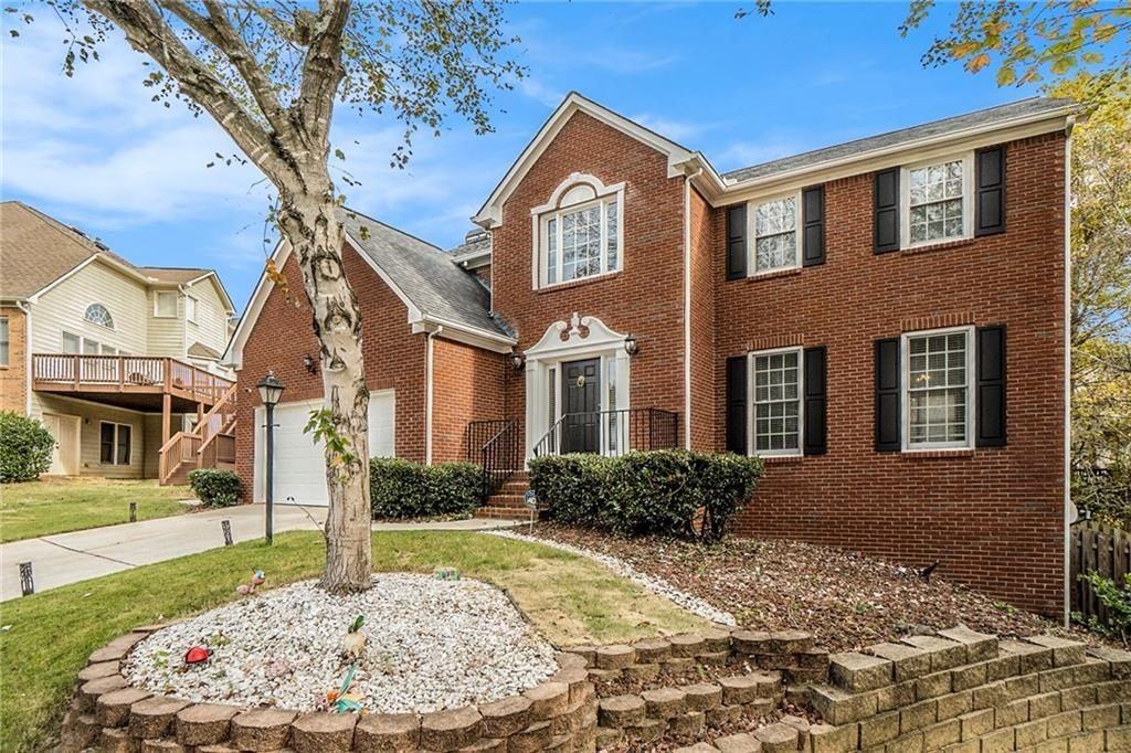 4893 Delford Ct Se - Photo 2 of 26