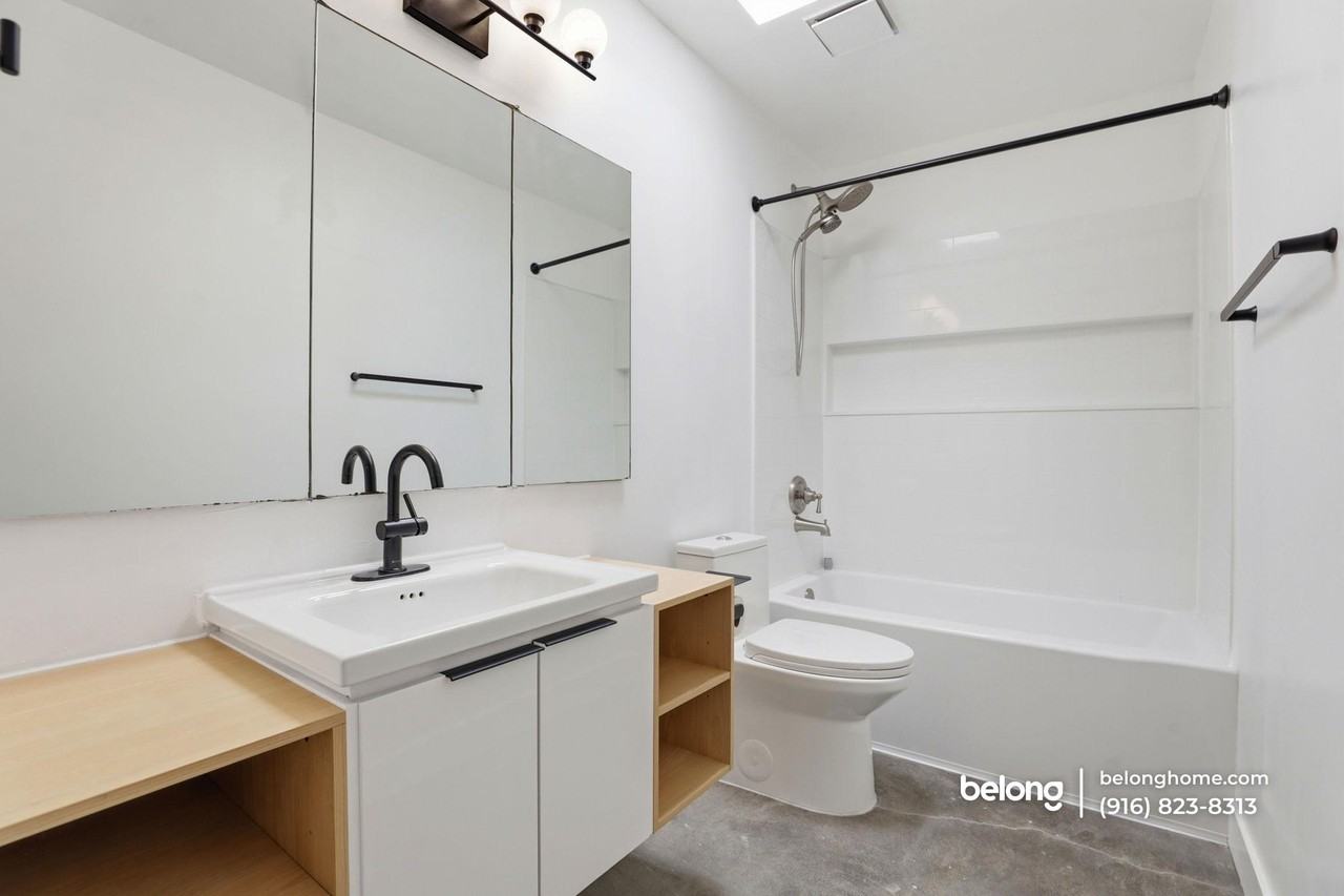 4716 Tulane Ct - Photo 2 of 39