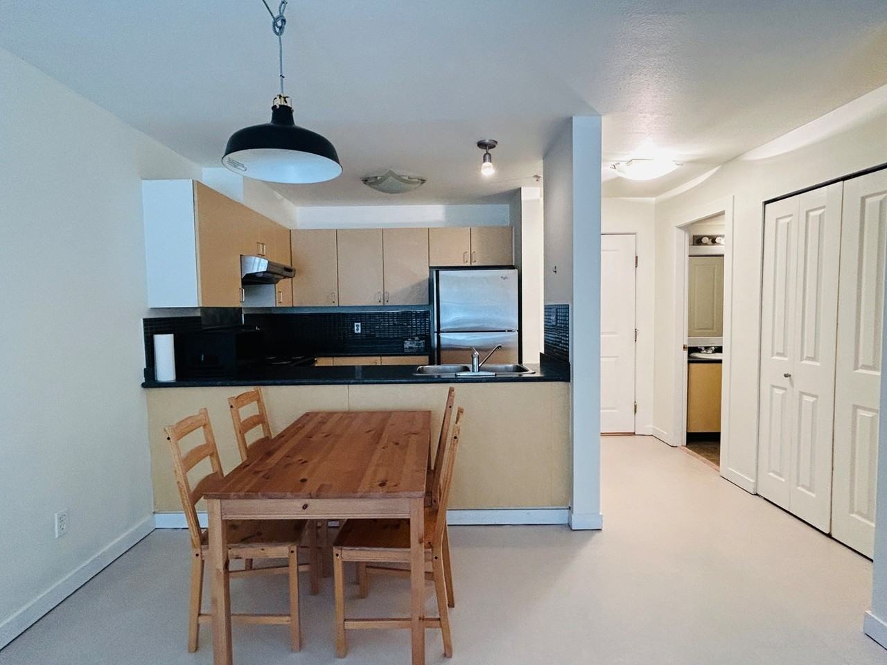 335 Carnarvon Street #2nd Floor - Photo 5 of 11