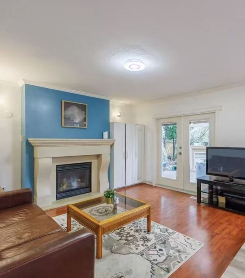 10300 167 Street - Photo 4 of 14