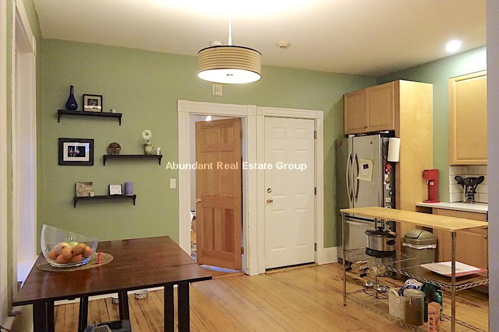 1228 Cambridge St #1 - Photo 3 of 18