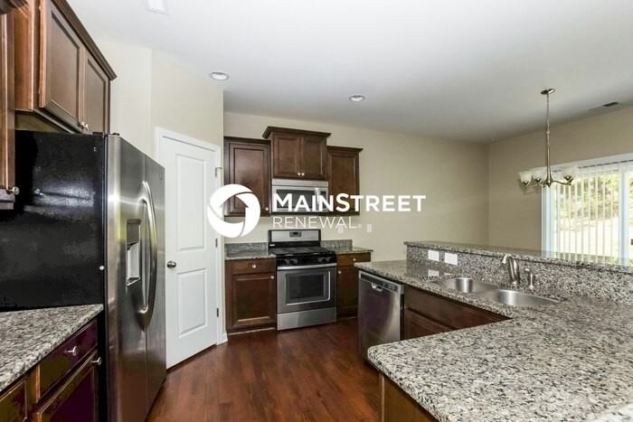 309 Augustus Ln - Photo 7 of 15