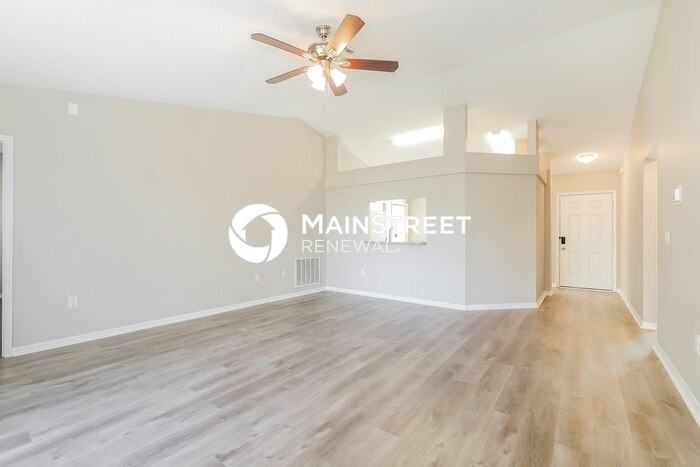 3728 Imperial Dr - Photo 2 of 16