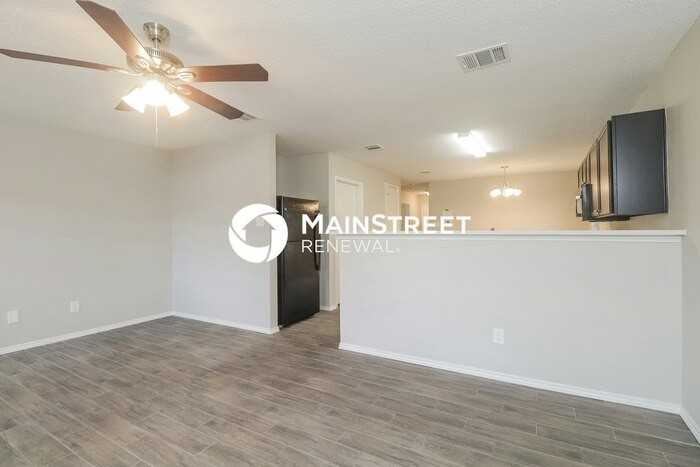 735 Panola Dr - Photo 4 of 16