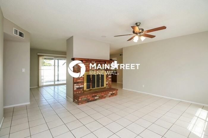 650 W 22nd Ave - Photo 3 of 16