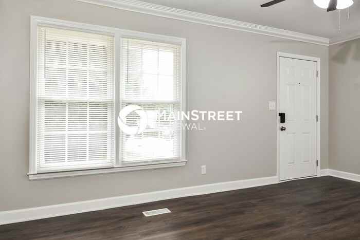 1006 Sumner Ct - Photo 6 of 17