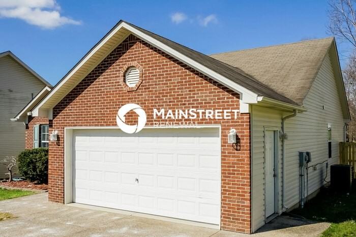 139 Clover Cove Dr - Photo 4 of 16