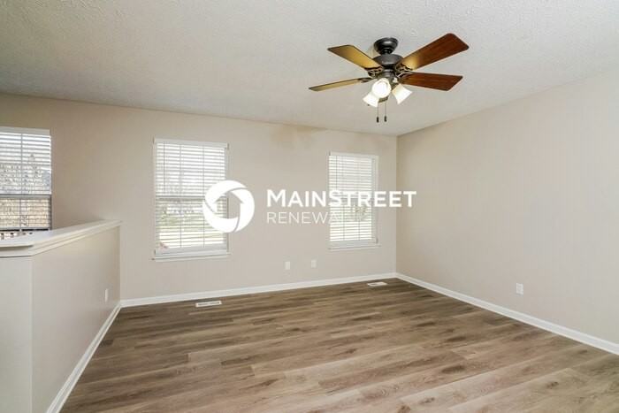 139 Clover Cove Dr - Photo 6 of 16