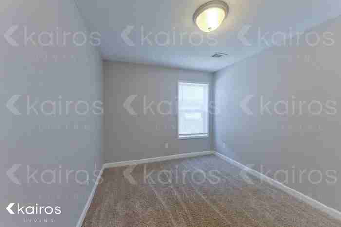 146 Wexford Way - Photo 7 of 17