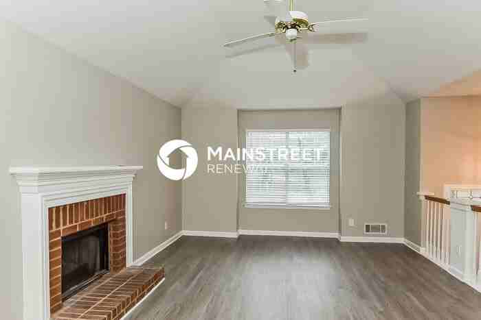 1685 Versailles Dr Sw - Photo 4 of 17
