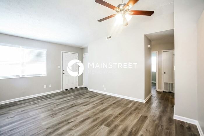 3546 Valley Lake Dr - Photo 4 of 16