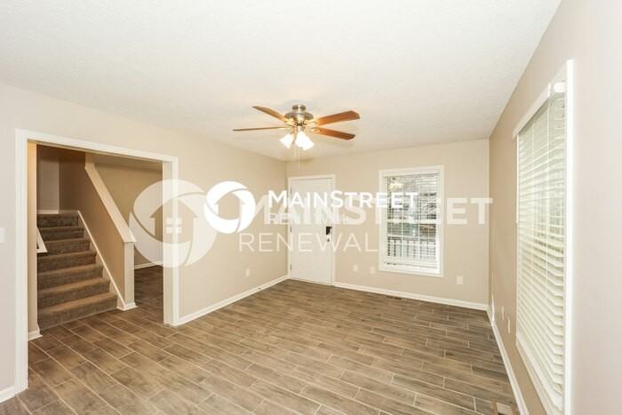 5151 Hilltop Dr - Photo 5 of 17